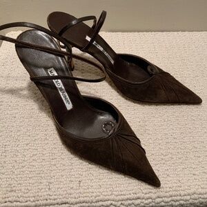 Manolo Blahnik Brown Suede and Leather Pump